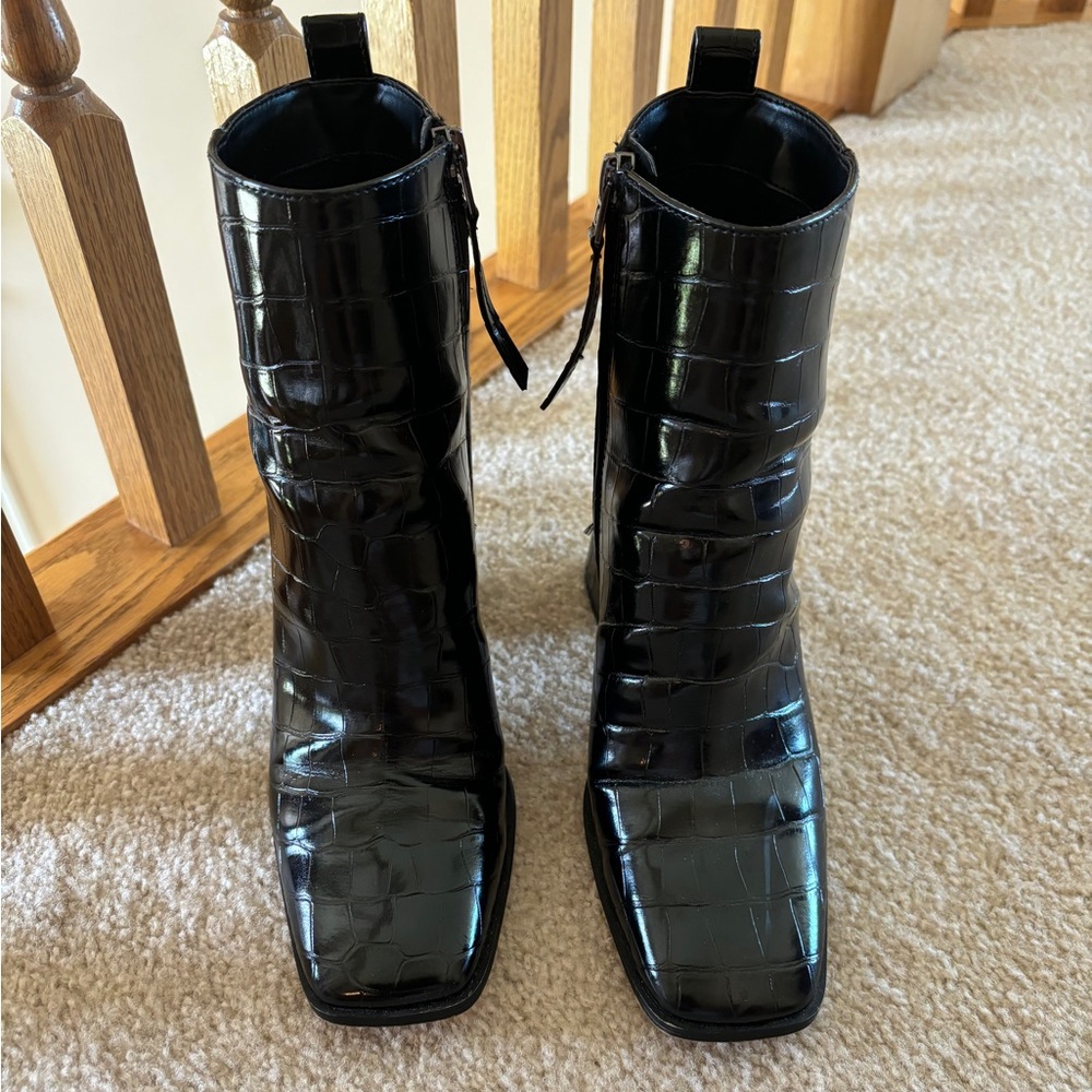 Black heeled square toe bootie